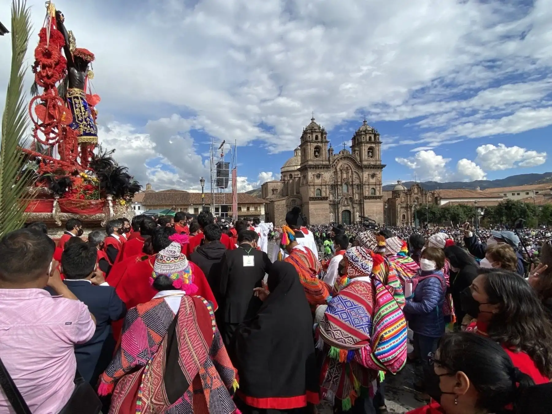 taytacha-de-los-temblores-terres-des-incas.webp