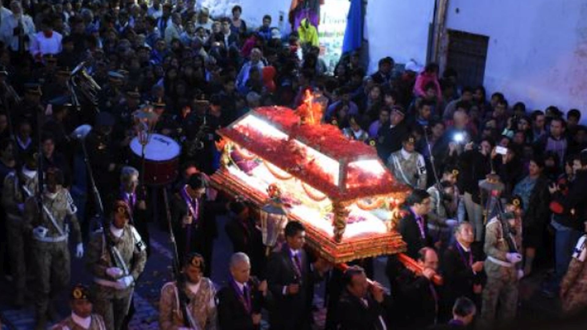 viernes-santo-cusqueño-terres-des-incas.jpg