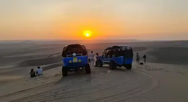 Buggis huacachina