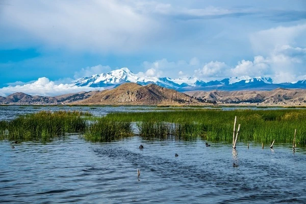 Balsa de totora Lago Titicaca