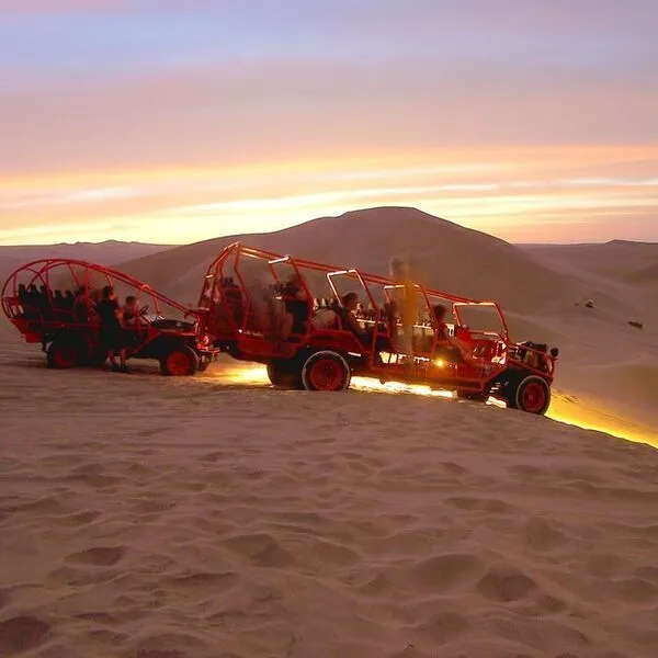 Atardecer en la Huacachina