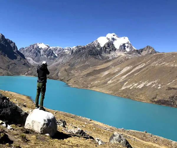Apu Ausangate Laguna de Singrena