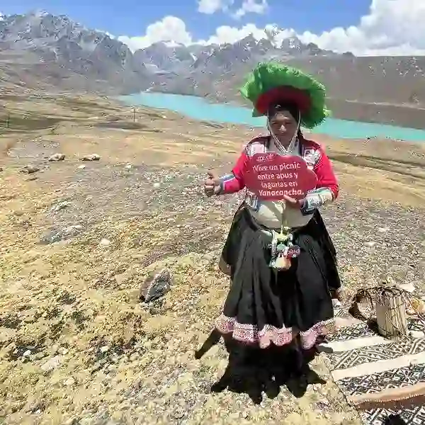 Apu Ausangate Laguna de Singrena