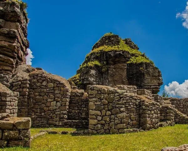 Adoratorios de Waqra Pukara