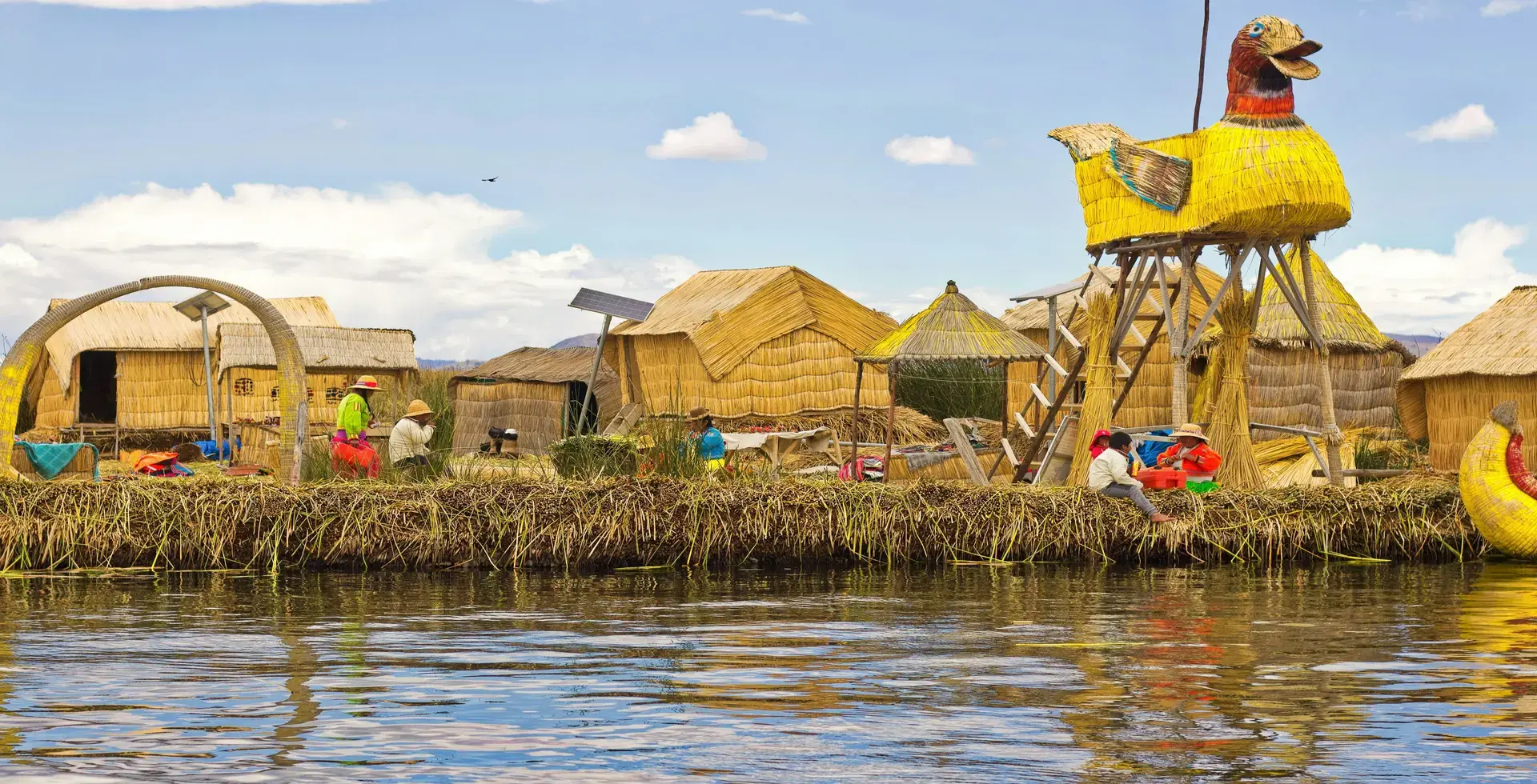 Titicaca Originel : Uros et Taquile Ancestraux