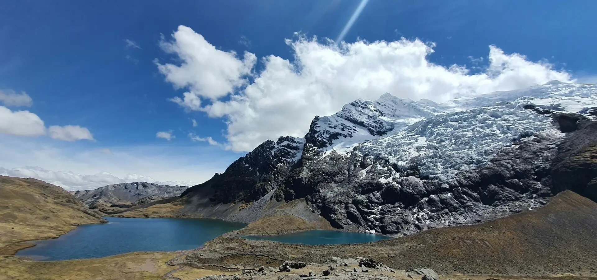 Trek Ausangate : Lagunes Turquoise, Andes et Sources Pacchanta